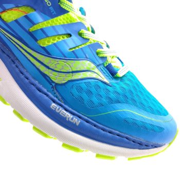 02 - SAUCONY Triumph ISO 2