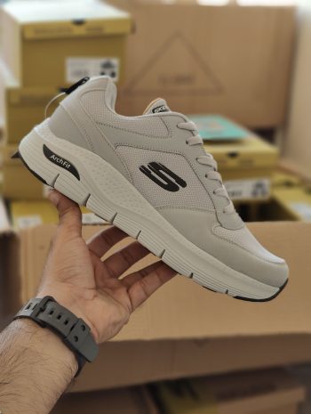 SKECHERS Arch Fit