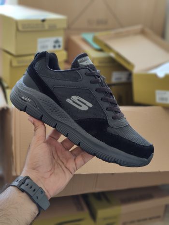 SKECHERS Arch Fit